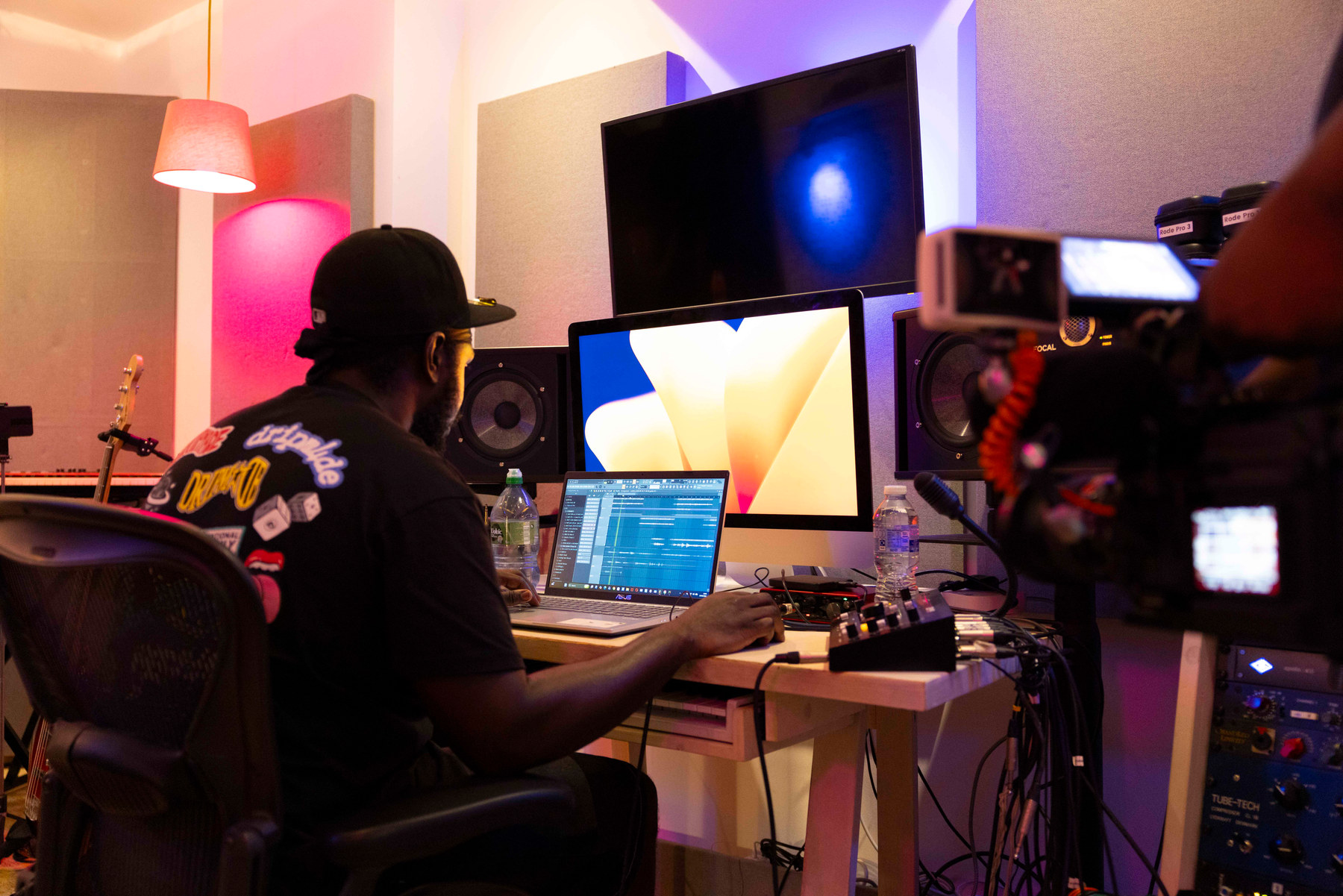 The desk mid session